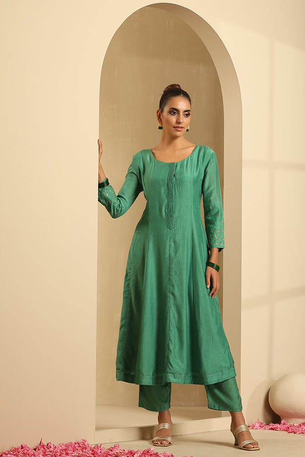 Muslin Silk Embroided Flair Kurta Set-Green