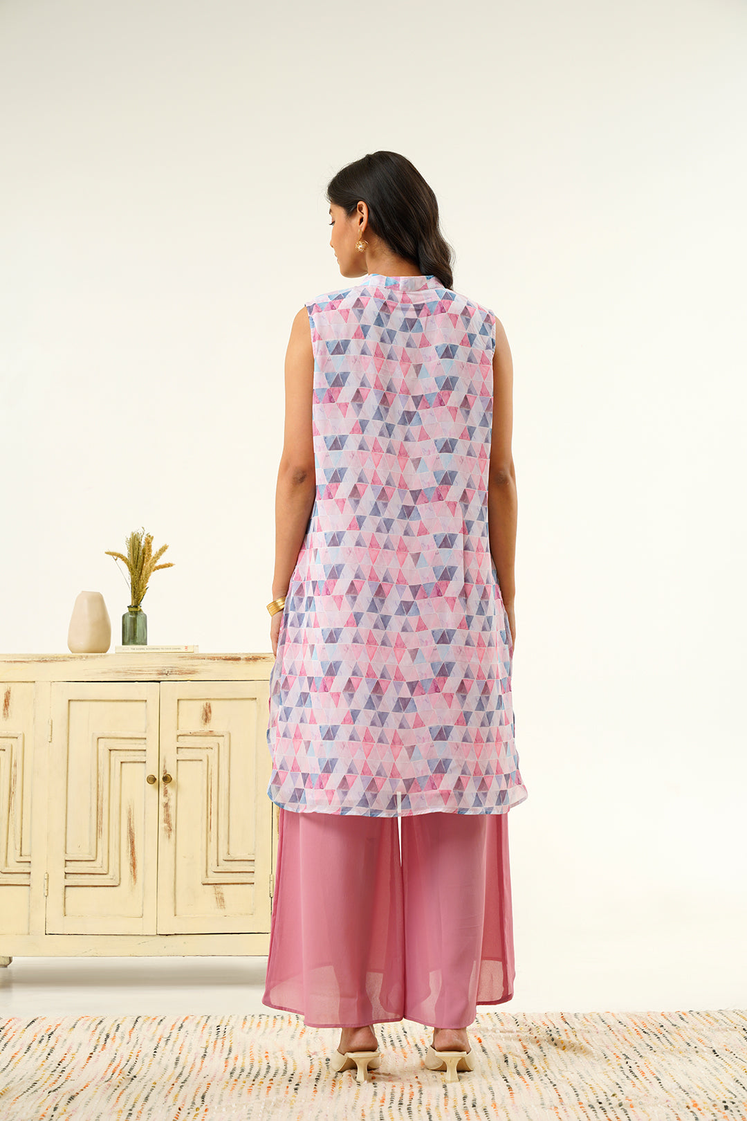 Madhurima Abstract Print Kurta With Pant Set