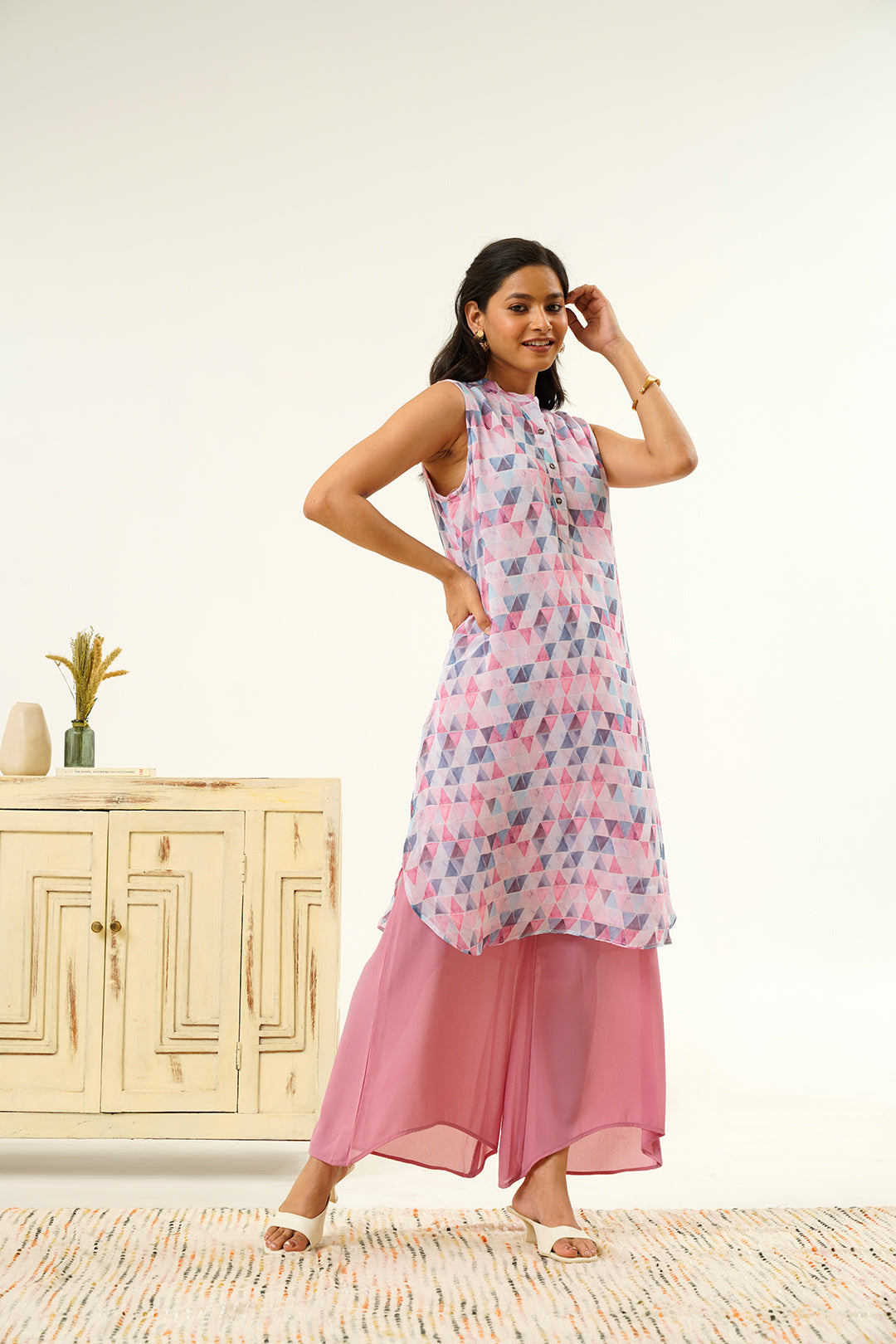 Madhurima Abstract Print Kurta With Pant Set