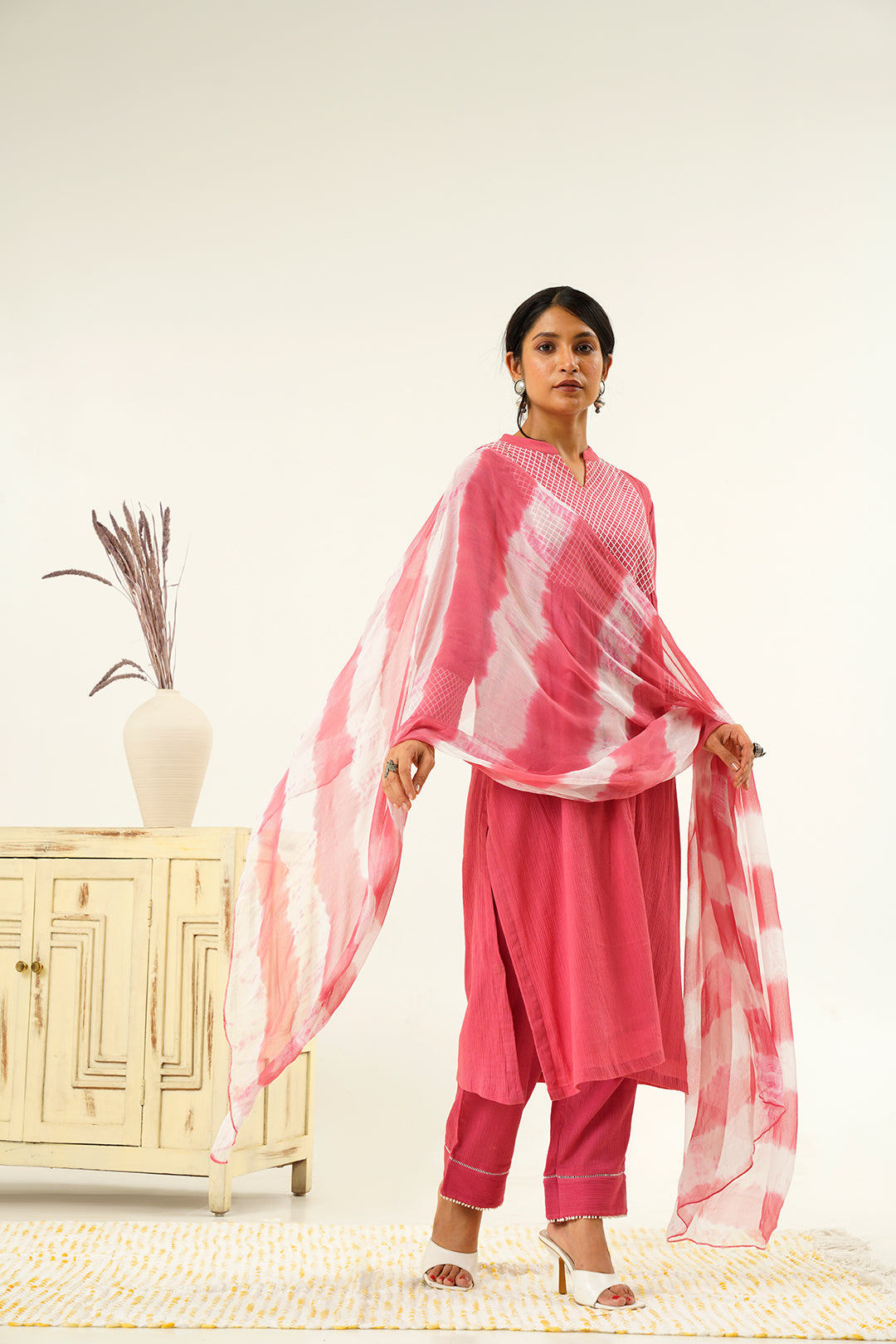 Isha Bubblegum Pink Cotton Kurta Set