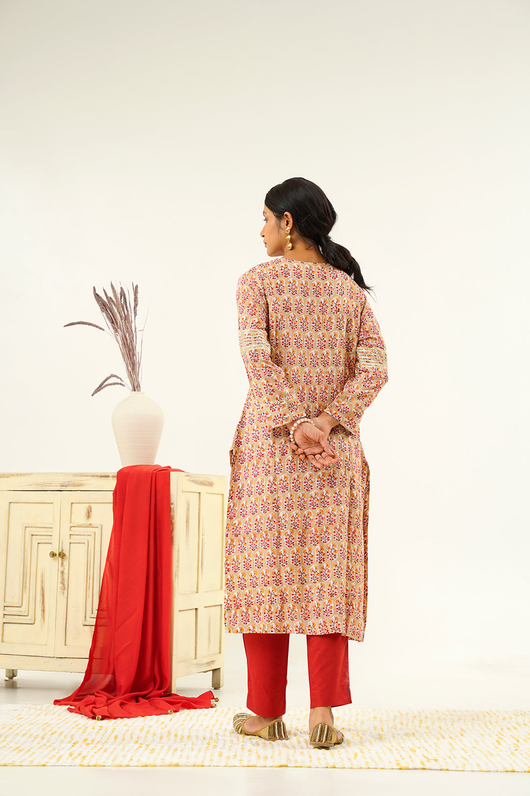 Ojaswini Sanganeri Gotta patti Print Kurta Set
