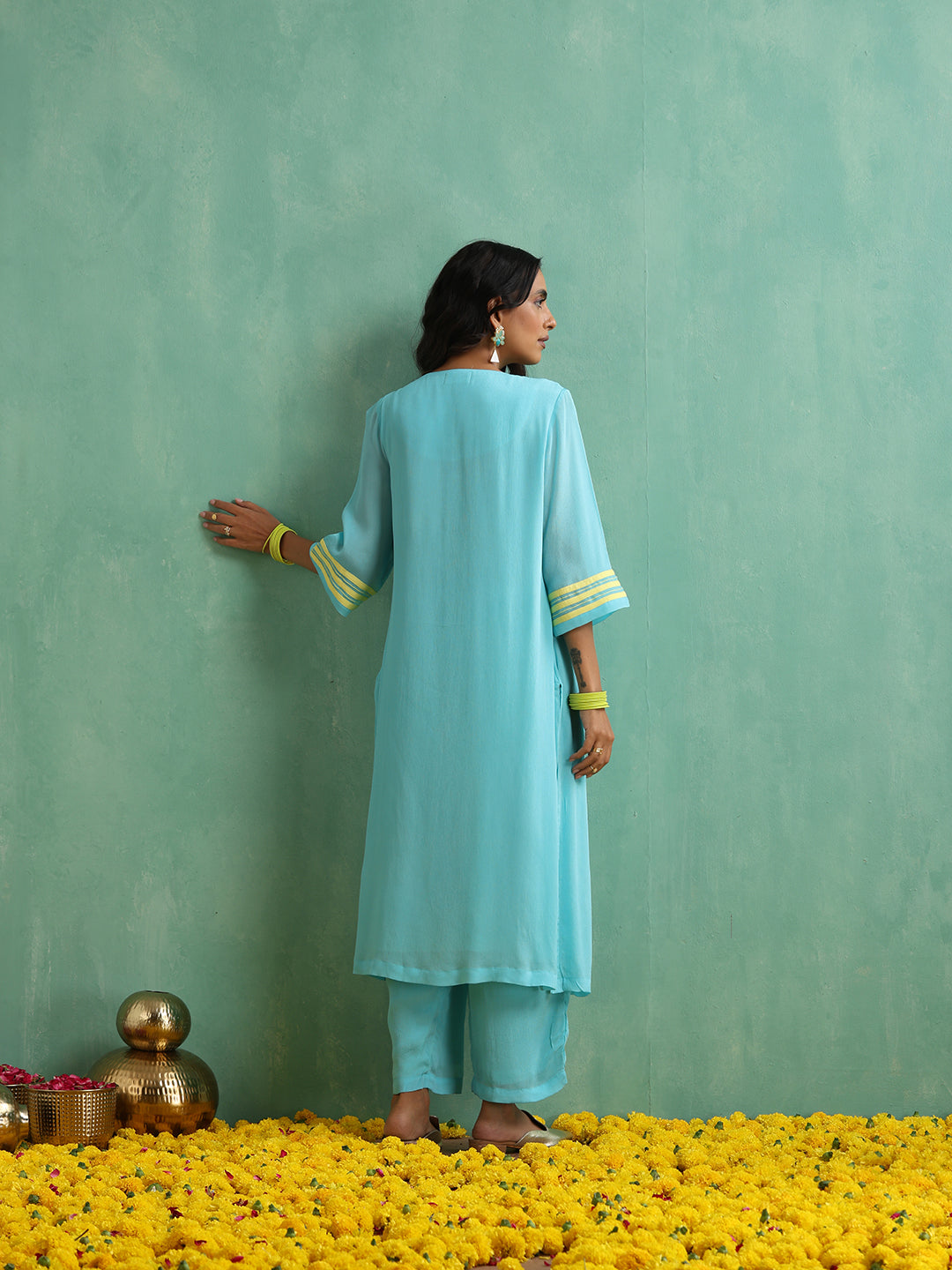Frozi Solid lace and Gotta work Kurta Set
