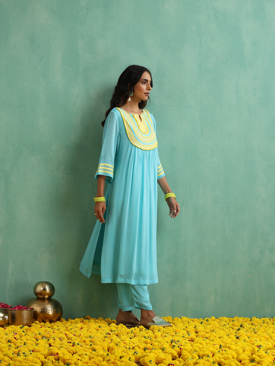 Frozi Solid lace and Gotta work Kurta Set